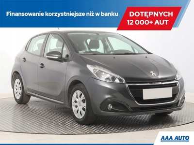 Peugeot 208 I Hatchback 5d Facelifting 1.2 PureTech 82KM 2016