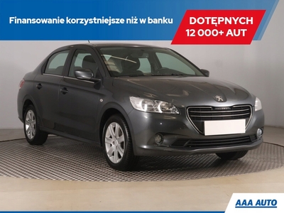 Peugeot 301 Sedan 1.2 VTi 72KM 2013