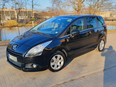 Peugeot 5008 I Minivan 1.6 THP 156KM 2011