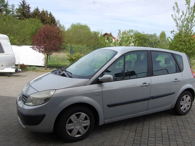 Renault Scenic II 1.6 i 16V 115KM 2004