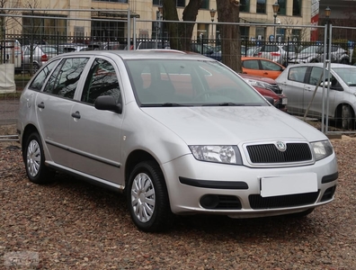 Skoda Fabia I , Salon Polska