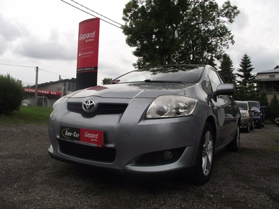 Toyota Auris I Hatchback 2.0 D-4D 125KM 2008