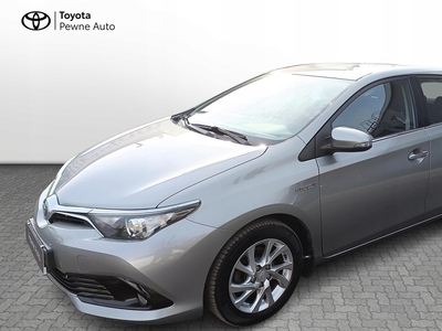 Toyota Auris II Hatchback 5d Facelifting 1.8 Hybrid 136KM 2016