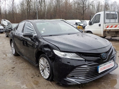 Toyota Camry IX 2021