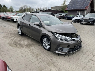 Toyota Corolla XI Sedan Facelifting 1,6 Valvematic 132KM 2018