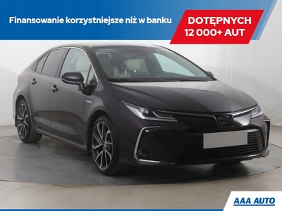 Toyota Corolla XII Sedan 1.8 Hybrid 122KM 2019