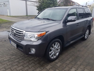 Toyota Land Cruiser VI 2015