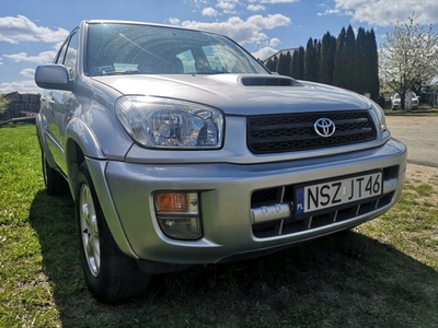 Toyota RAV4 II 2.0 16V D-4D 116KM 2003