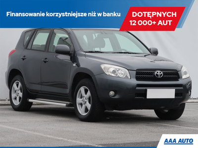 Toyota RAV4 III MPV 2.2 16V D-4D 136KM 2006