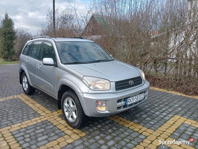 Toyota RAV4 napęd 4x4 benzyna 2.0 klima