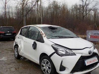 Toyota Yaris III Hatchback 5d Facelifting 2017 1.0 VVT-i 72KM 2019