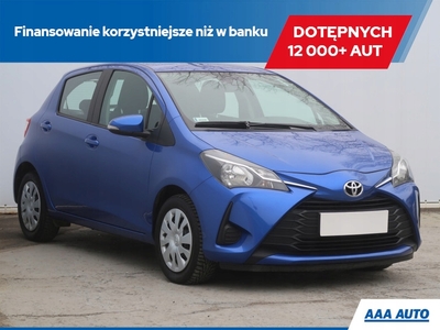 Toyota Yaris III Hatchback 5d Facelifting 2017 1.0 VVT-i 72KM 2019