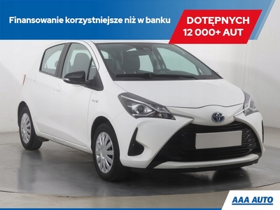 Toyota Yaris III Hatchback 5d Facelifting Hybrid 100KM 2017