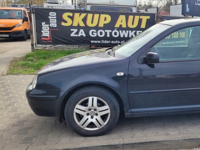 Volkswagen Golf IV Hatchback 1.6 16V 105KM 2001