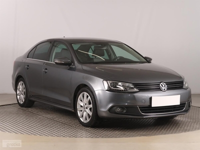 Volkswagen Jetta VI , Salon Polska, 1. Właściciel, Skóra, Navi, Xenon, Bi-Xenon,