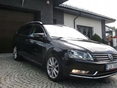 Volkswagen Passat B7 Variant 2.0 TDI CR DPF BlueMotion 140KM 2011