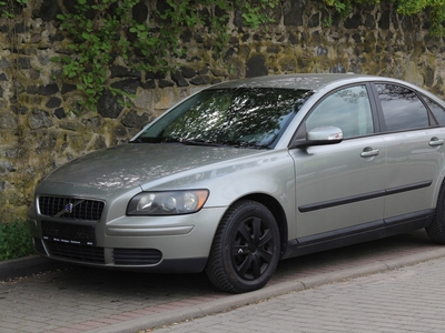 Volvo S40 II 1.8 i 125KM 2007