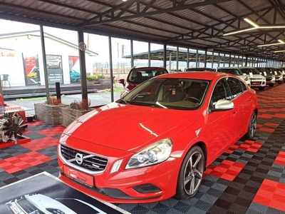 Volvo S60 II Sedan 2.0 D3 136KM 2013