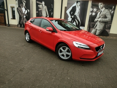 Volvo V40 II Hatchback Facelifting 2.0 D2 120KM 2018