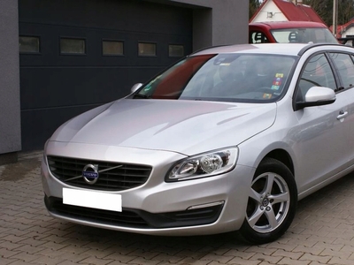 Volvo V60 I Kombi Facelifting 2.0 D2 DRIVE-E 120KM 2018