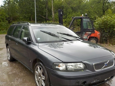 Volvo V70 II 2.4 TD 130KM 2003