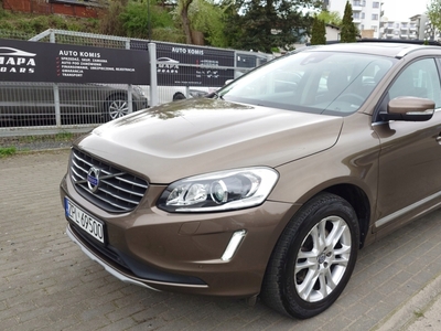 Volvo XC60 I SUV Facelifting 2.4 D5 220KM 2016