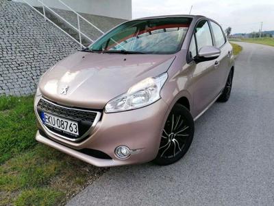 Peugeot 208 I Hatchback 3d 1.2 VTI 82KM 2013