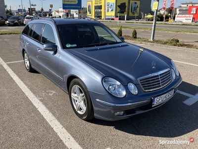 Mercedes E-klasa kombi E270CDI 177KM 2005r Automat Bi-Xenon ŚLICZNY JAK NOW