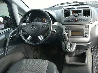 Mercedes Viano 2.2CDi 163KM Aut. 2011r. lift 2x drzwi 8os. Xenon LED 2xPDC HAK