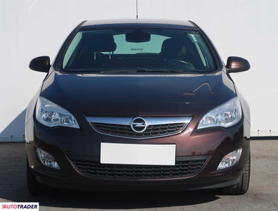 Opel Astra 1.4 138 KM 2012r. (Piaseczno)