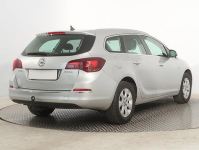 Opel Astra 2015 1.6 CDTI 167772km Kombi