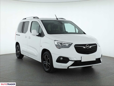 Opel Combo 1.5 100 KM 2018r. (Piaseczno)