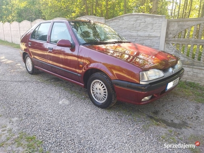 Renault 19 1.7 z Niemiec 1995r