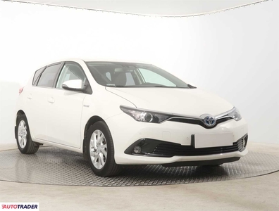 Toyota Auris 1.8 134 KM 2017r. (Piaseczno)