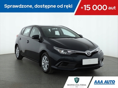 Toyota Auris II Hatchback 5d Facelifting 1.33 Dual VVT-i 99KM 2015