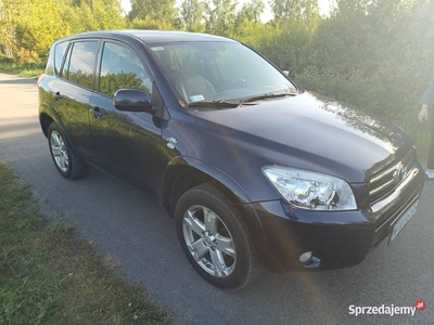 TOYOTA RAV4 2.2D