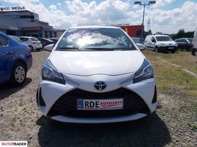 Toyota Yaris 1.0 benzyna 72 KM 2019r. (Dębica)