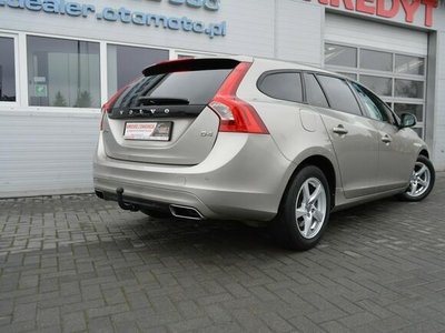 Volvo V60 2.0 D4 180 kM. 100%-Bezwypadkowy LED Navi Skóra Euro-6b