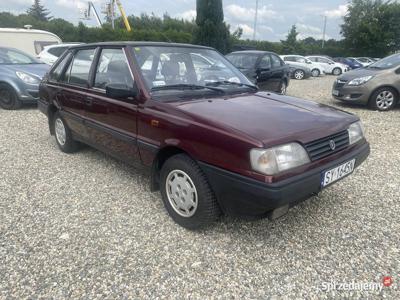 Polonez Caro