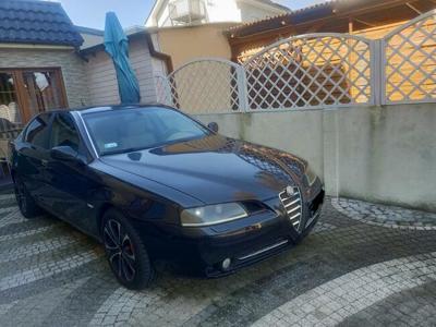 Sprzedam samochód osobowy marki Alfa Romeo 166 2,4 JTD 2004