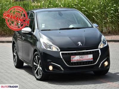 Peugeot 208 1.2 benzyna 110 KM 2017r. (Kampinos)