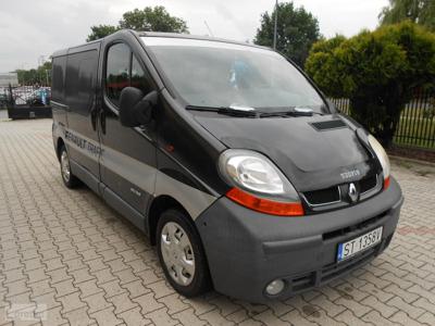 Renault Trafic II 8 OSOBOWY