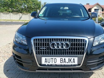 Audi Q5 2.0 170ps QUATTRO Alusy 17 LED Xenon Navi PanoramaDach HAK