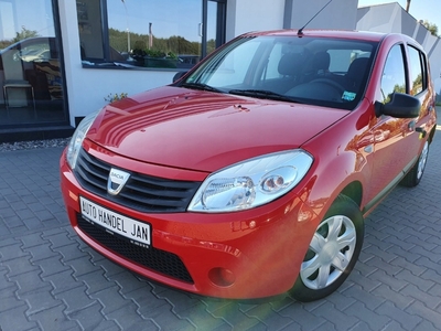 Dacia Sandero I Hatchback 5d 1.4 MPI 75KM 2009