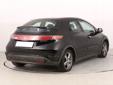 Honda Civic VIII Hatchback 5d 1.4 i 83KM 2007