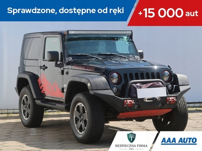 Jeep Wrangler III Unlimited Facelifting 2.8 DOHC I-4 Turbo CRD 200KM 2012