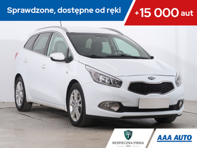 Kia Ceed II Kombi 1.6 CRDi 128KM 2014