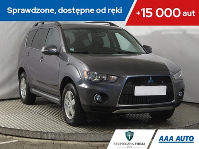 Mitsubishi Outlander III SUV Facelifting 2.2 DOHC DI-D 150KM 2014