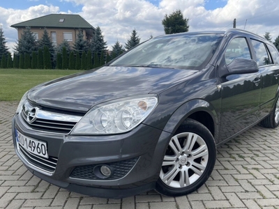 Opel Astra J Sports Tourer 1.7 CDTI ECOTEC 125KM 2010