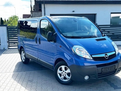 Opel Vivaro A Combi L1 2.0 CDTI 115KM 2013